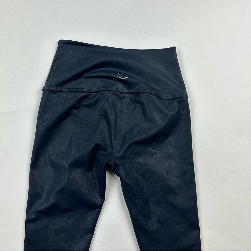 Beyond Yoga Navy Ride It High Matte Pearlized Athletic Legging Size XS - Picture 8 of 11